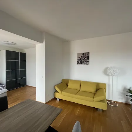 Penthouse Mit Aussendusche Клагенфурте
